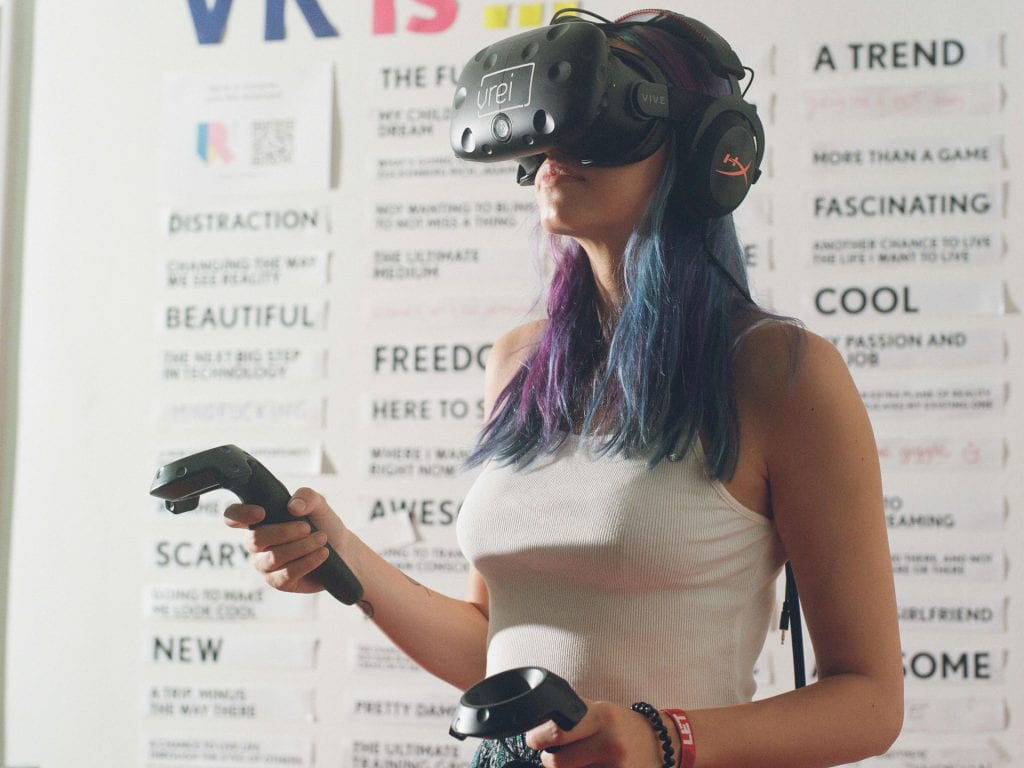 VR-Brille: Tor in eine andere Welt. © VREI