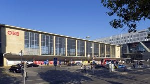 Der Westbahnhof – ein verkehrstechnischer Ausgangspunkt des 15. Bezirks. Foto: Gugerell