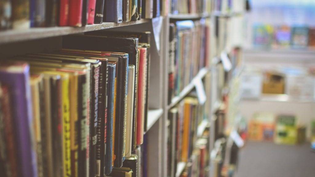 Buchhandlungen: Dort finden sich perfekte Geschenke für Buchliebhaber. / Foto: Jamie Taylor