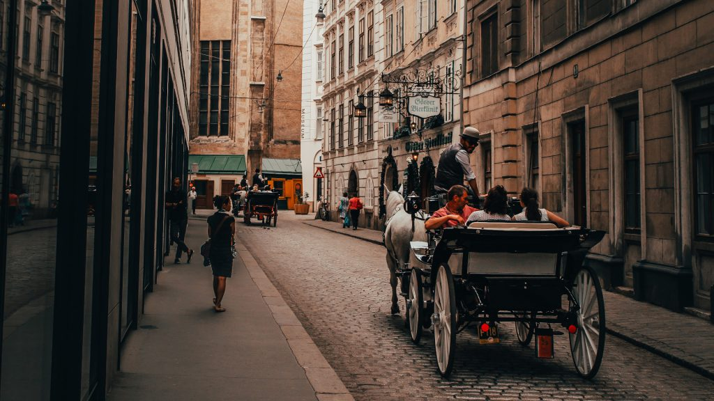 Die wahren Schätze des ersten Bezirks sind die Seitengassen. Foto: Josh Hild / Unsplash