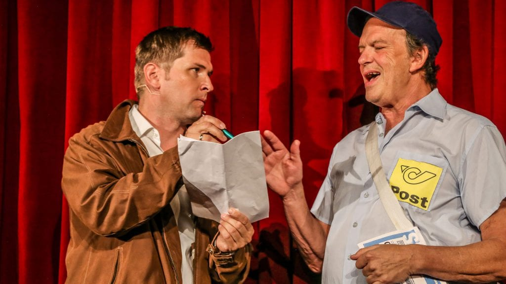 Ausschnitt aus dem Programm "Im freien Fall" im Simpl. / Foto: Sam Madwar