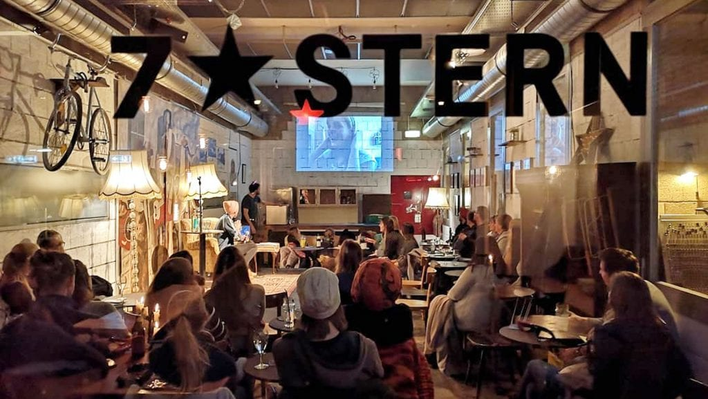 Ein Einblick ins Siebenstern Wohnzimmer. / Foto: Cafe Siebenstern, Instagram