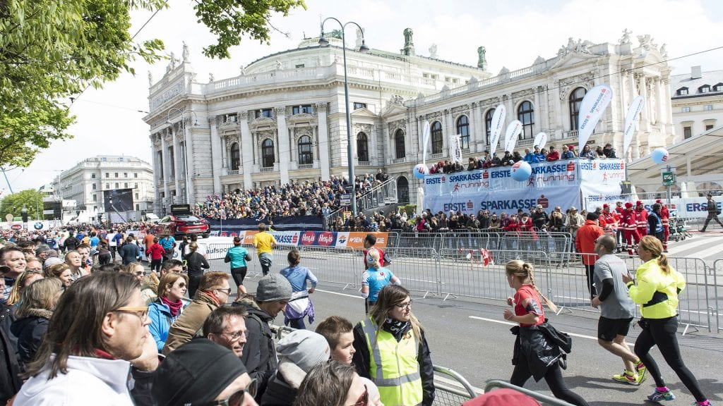 Der Vienna City Marathon führt von Kaisermühlen bis zum Burgtheater. Foto: Leo Hagen